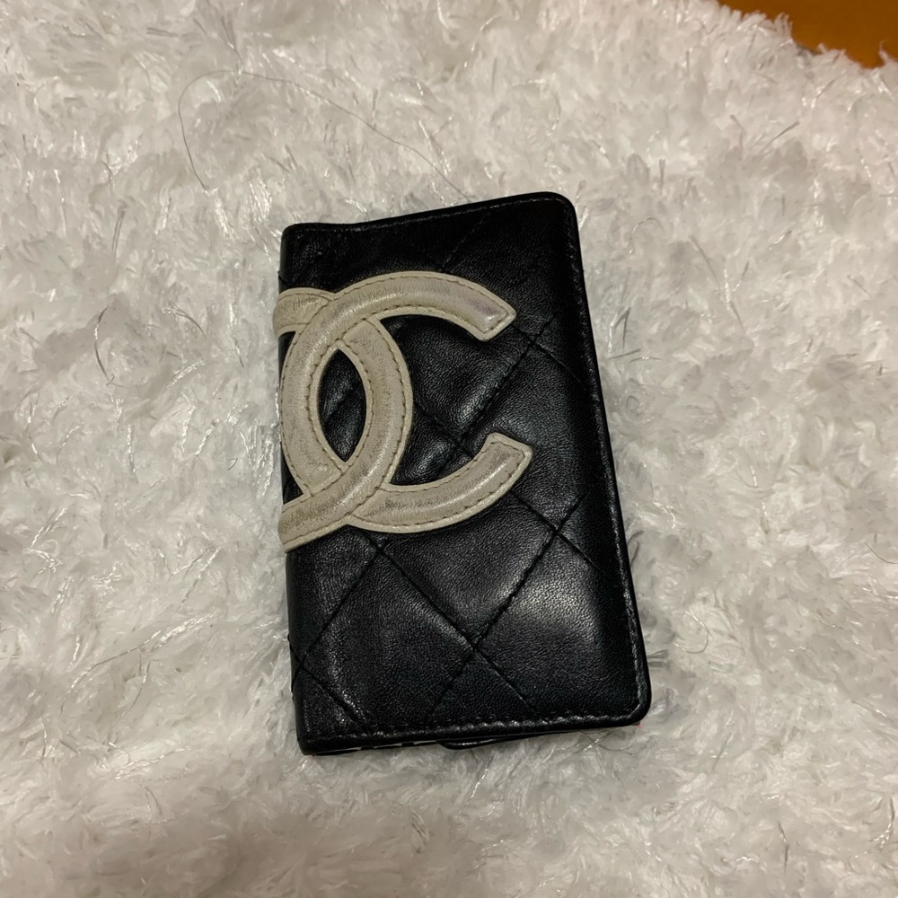 100% Authentic Chanel 6 Ring Keyholder